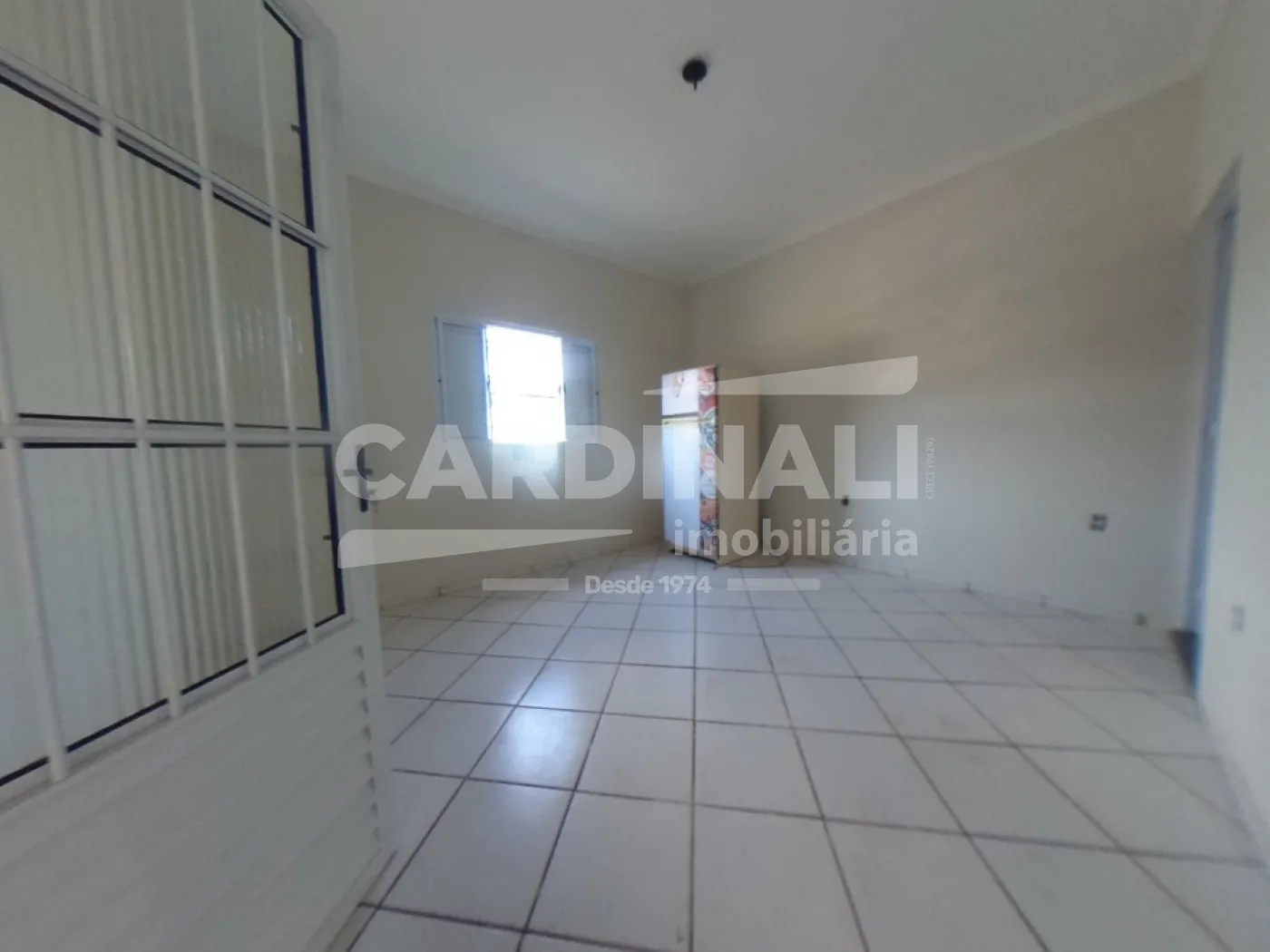 Alugar Apartamento / Kitchnet em São Carlos R$ 770,00 - Foto 3