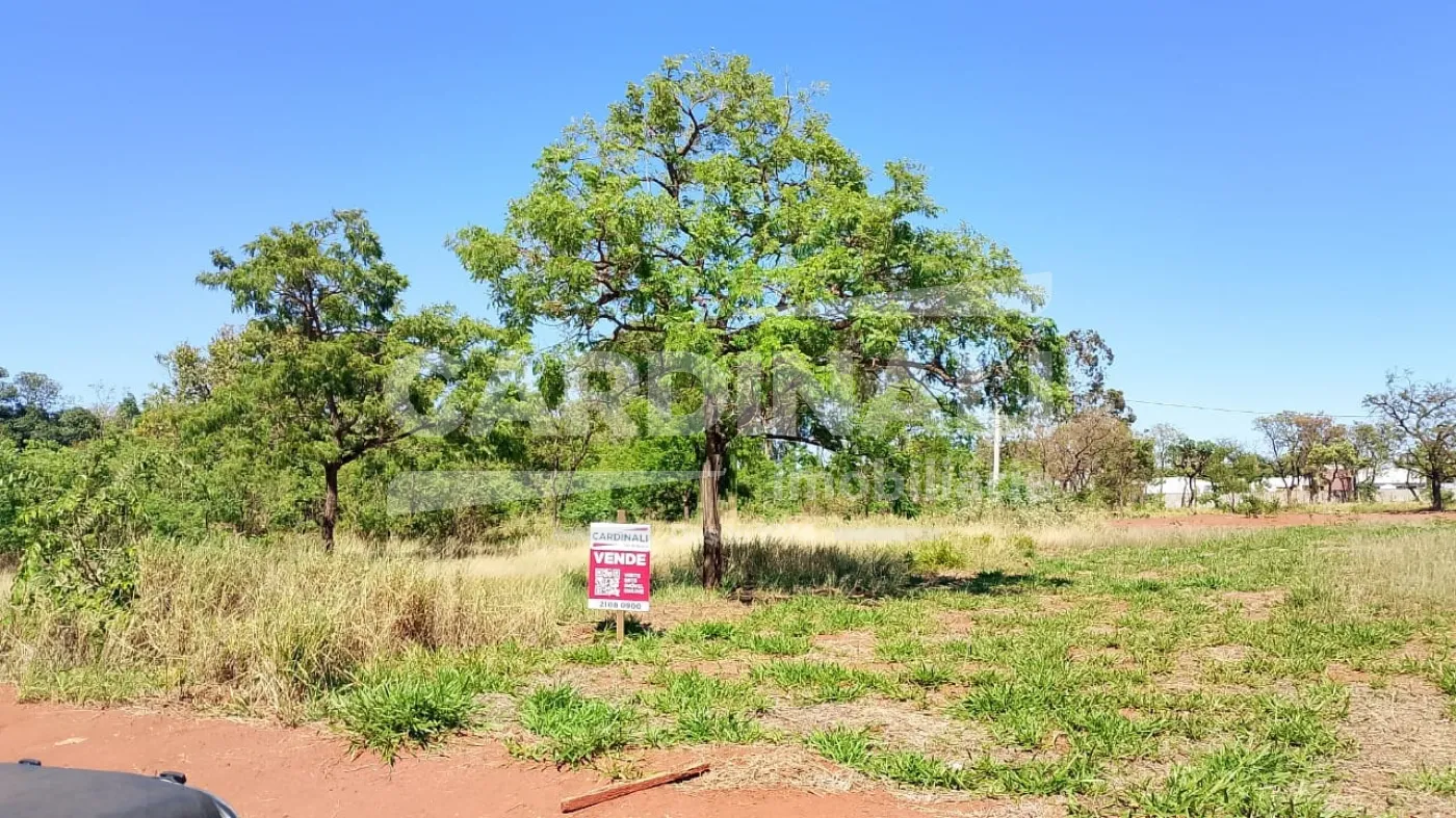 Comprar Terreno / Padrão em Araraquara R$ 250.000,00 - Foto 1