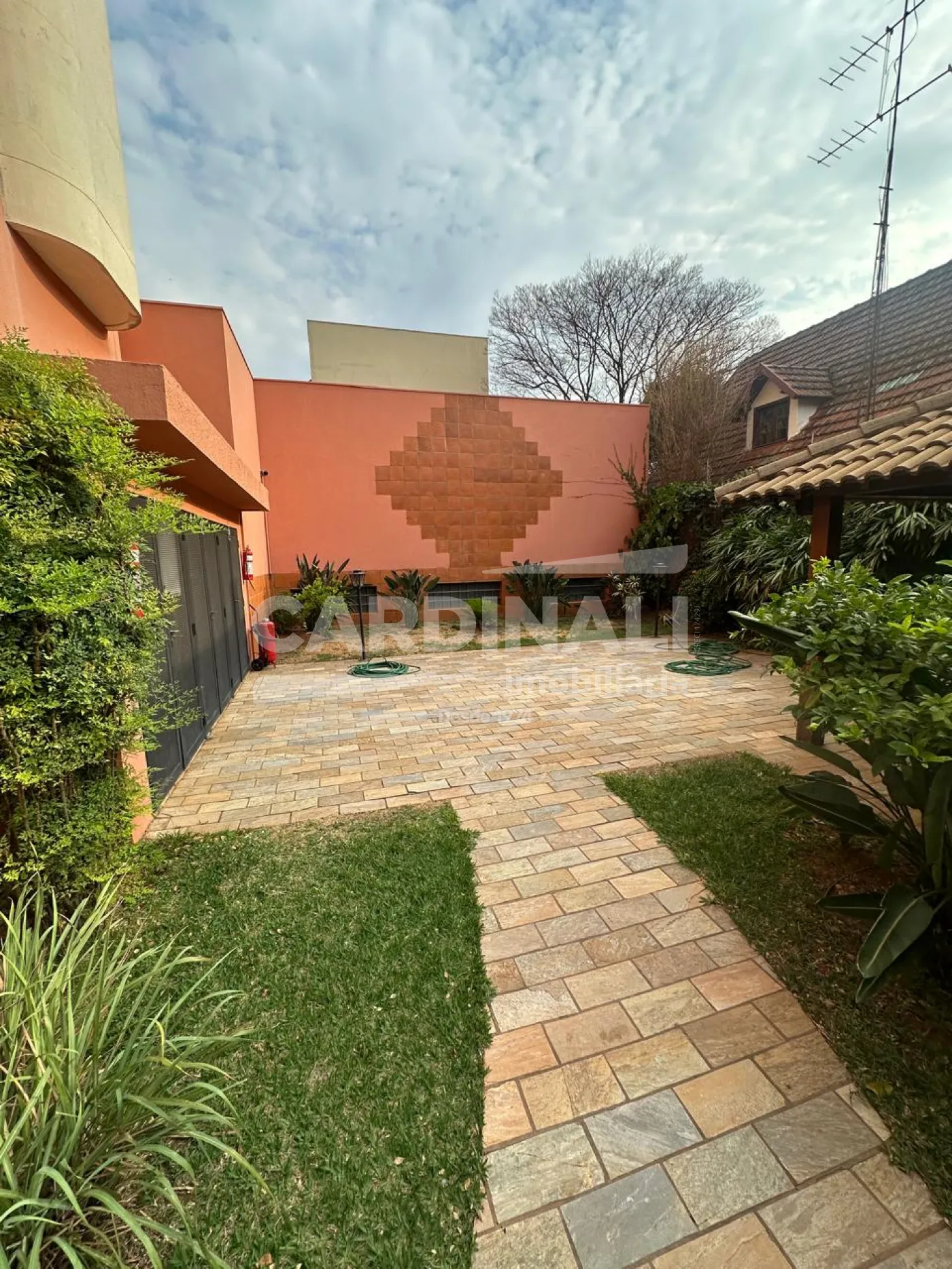 Comprar Apartamento / Padrão em São Carlos R$ 1.400.000,00 - Foto 2