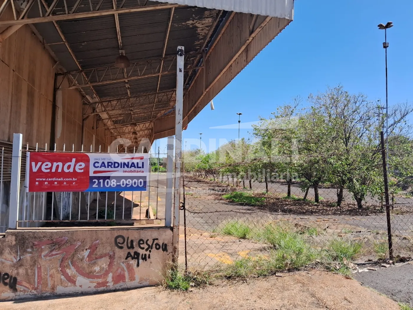 Comprar Comercial / Barracão em Araraquara R$ 60.800.000,00 - Foto 1