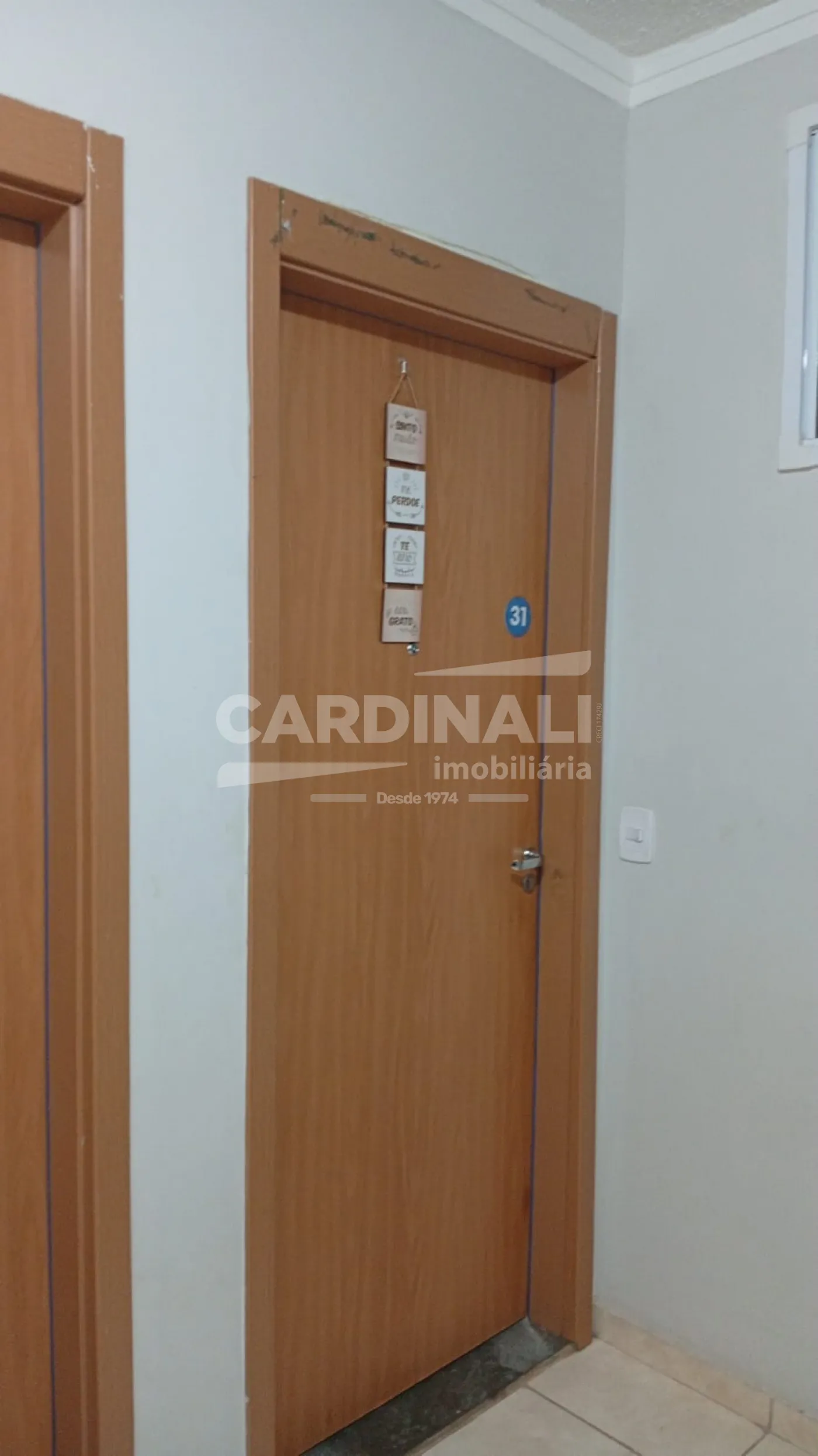 Alugar Apartamento / Padrão em Araraquara R$ 1.093,10 - Foto 1