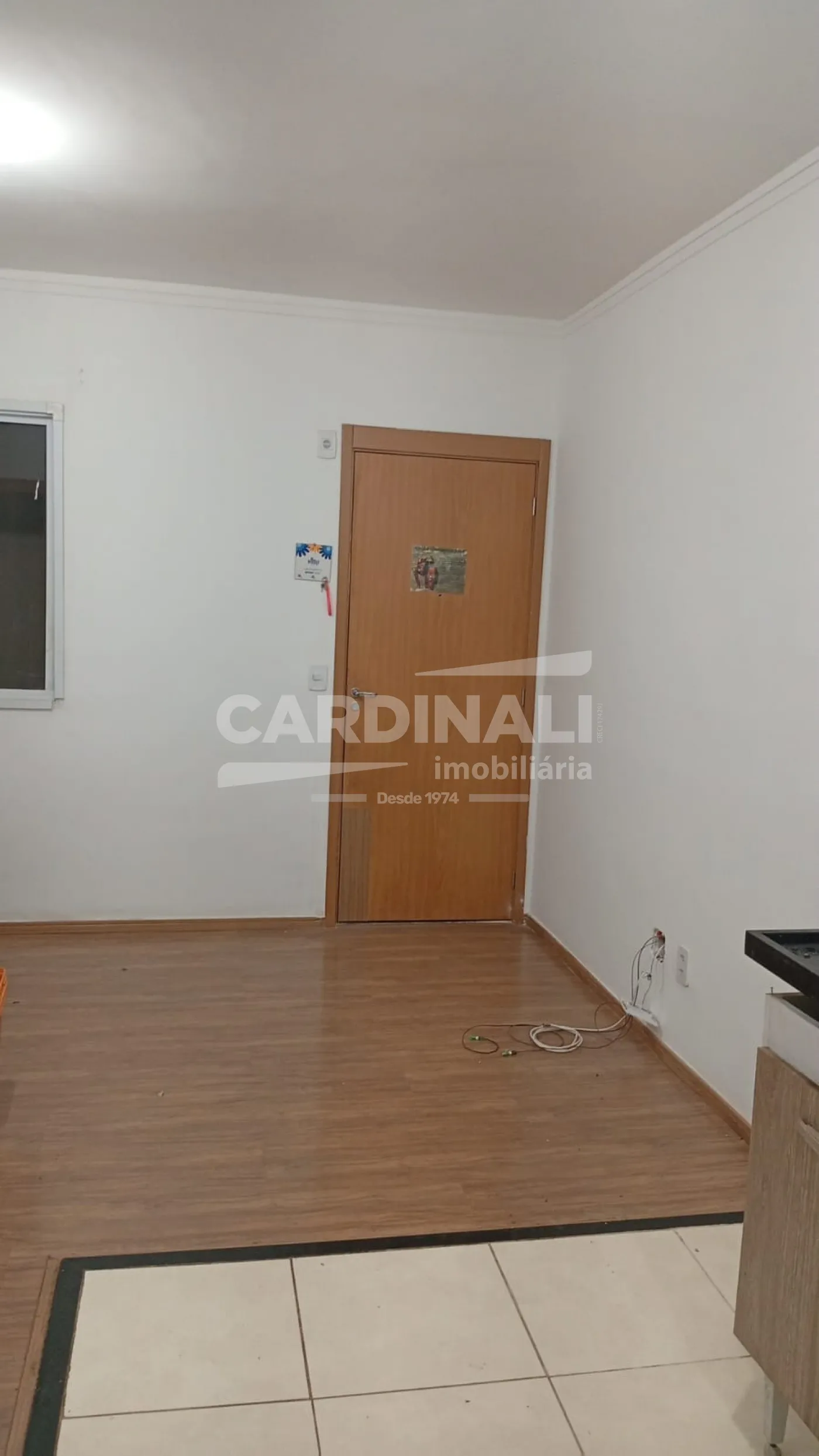 Alugar Apartamento / Padrão em Araraquara R$ 1.093,10 - Foto 2