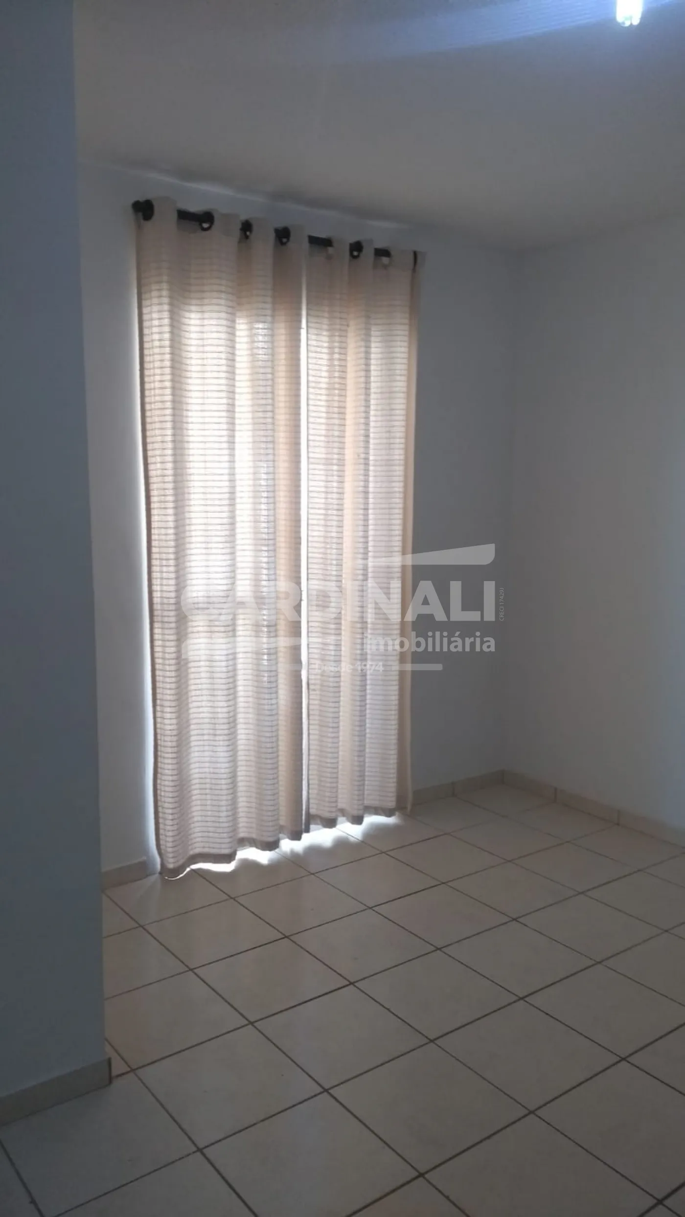 Alugar Apartamento / Padrão em Araraquara R$ 550,00 - Foto 4