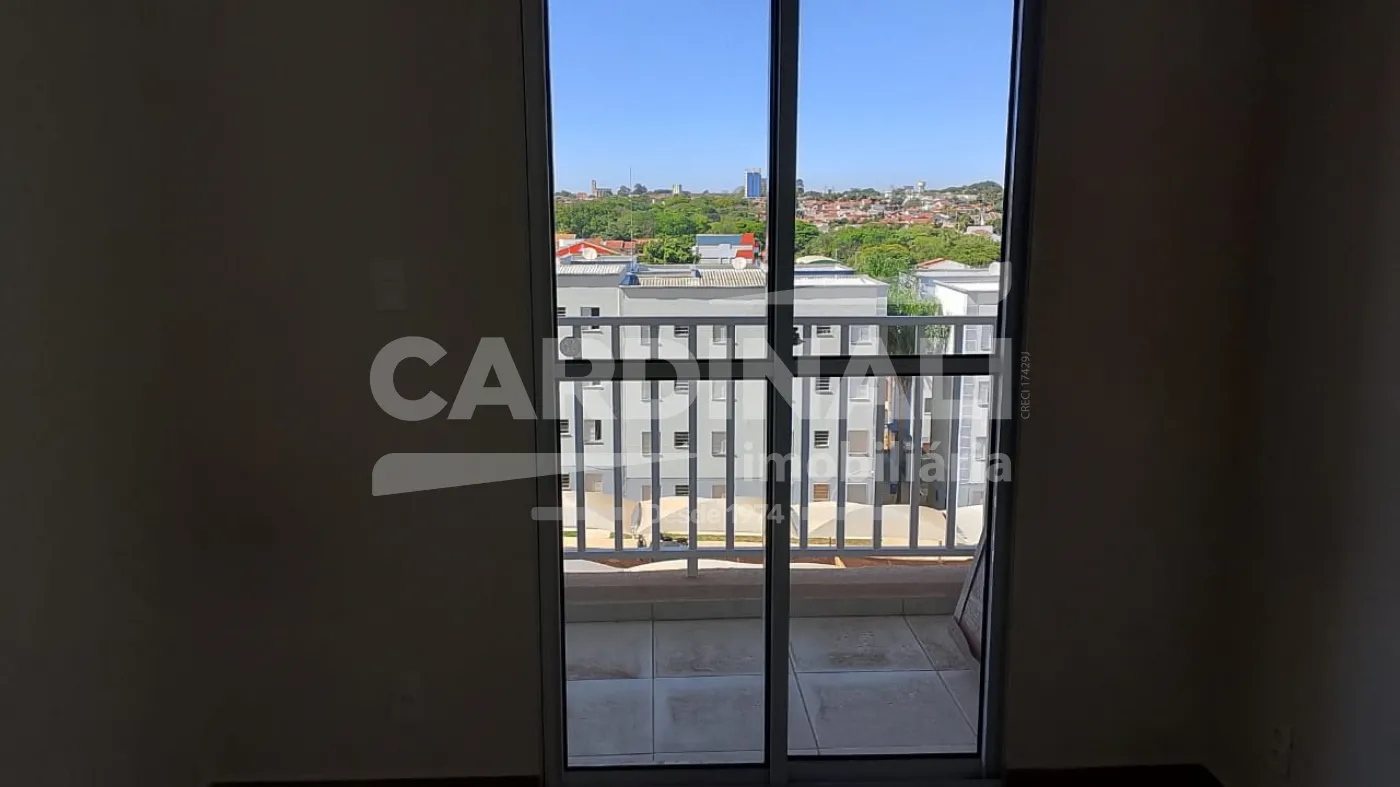 Comprar Apartamento / Padrão em Araraquara R$ 322.000,00 - Foto 3