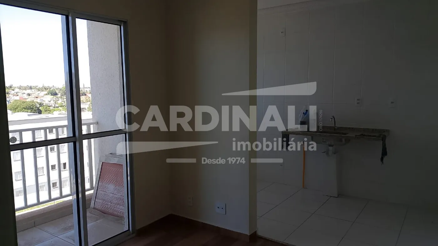 Comprar Apartamento / Padrão em Araraquara R$ 322.000,00 - Foto 2
