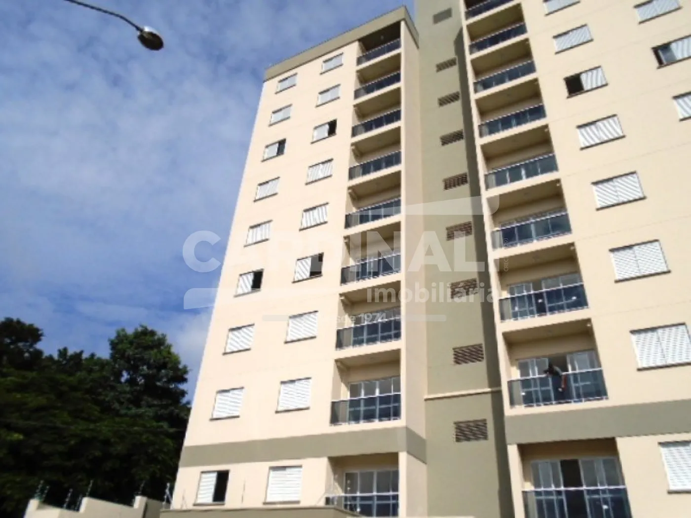 Alugar Apartamento / Padrão em São Carlos R$ 2.100,00 - Foto 1