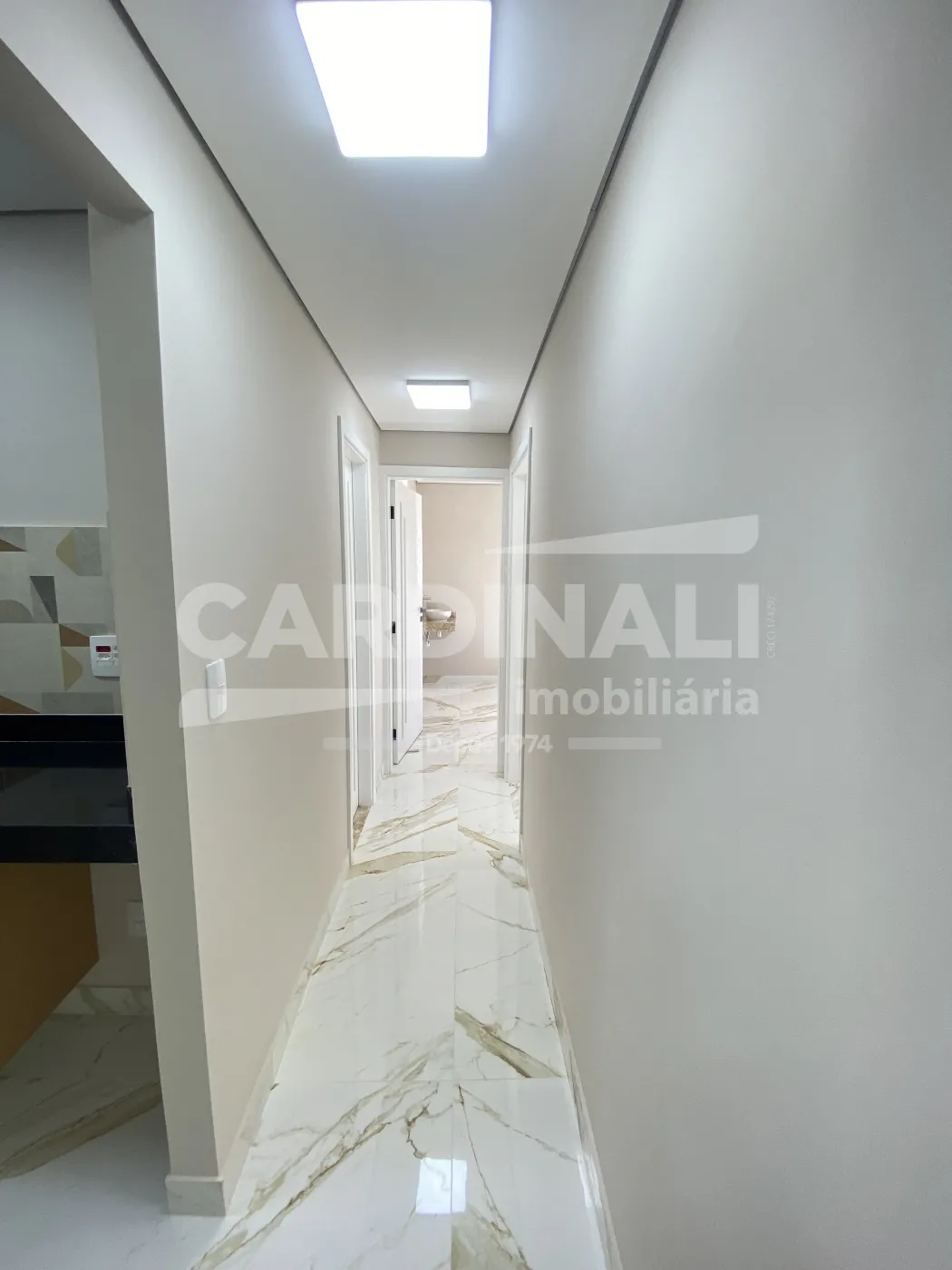 Alugar Comercial / Sala / Salão com Condomínio em São Carlos R$ 2.223,00 - Foto 6