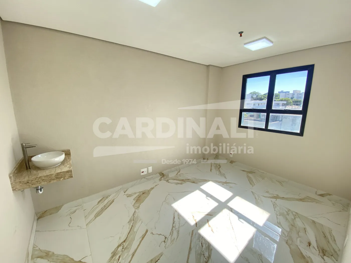 Alugar Comercial / Sala / Salão com Condomínio em São Carlos R$ 2.223,00 - Foto 10