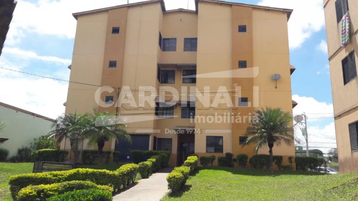 Alugar Apartamento / Padrão em São Carlos R$ 945,00 - Foto 1