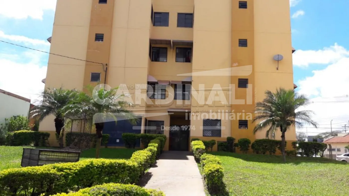 Alugar Apartamento / Padrão em São Carlos R$ 945,00 - Foto 2