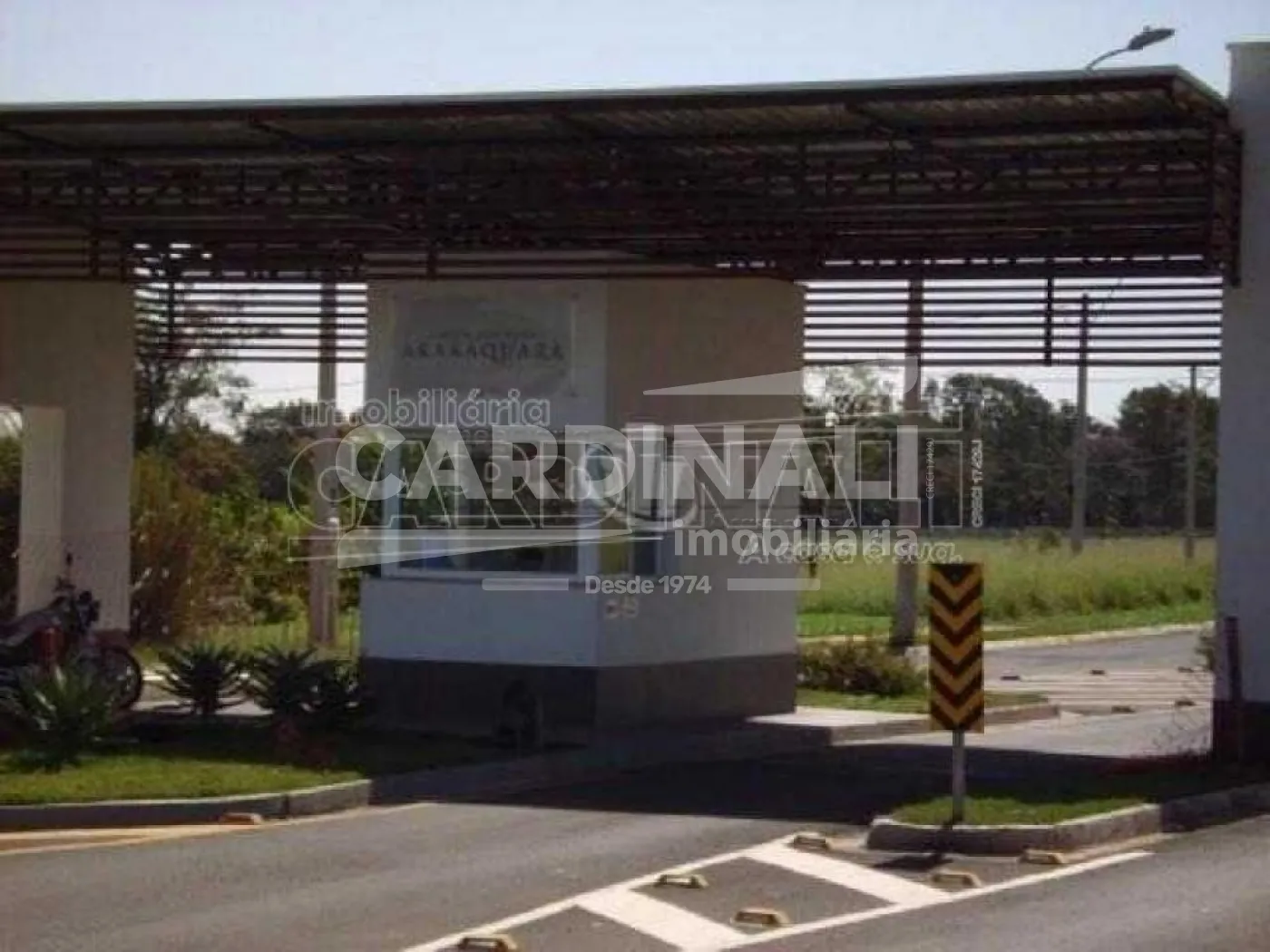 Comprar Terreno / Condomínio em Araraquara R$ 150.000,00 - Foto 1
