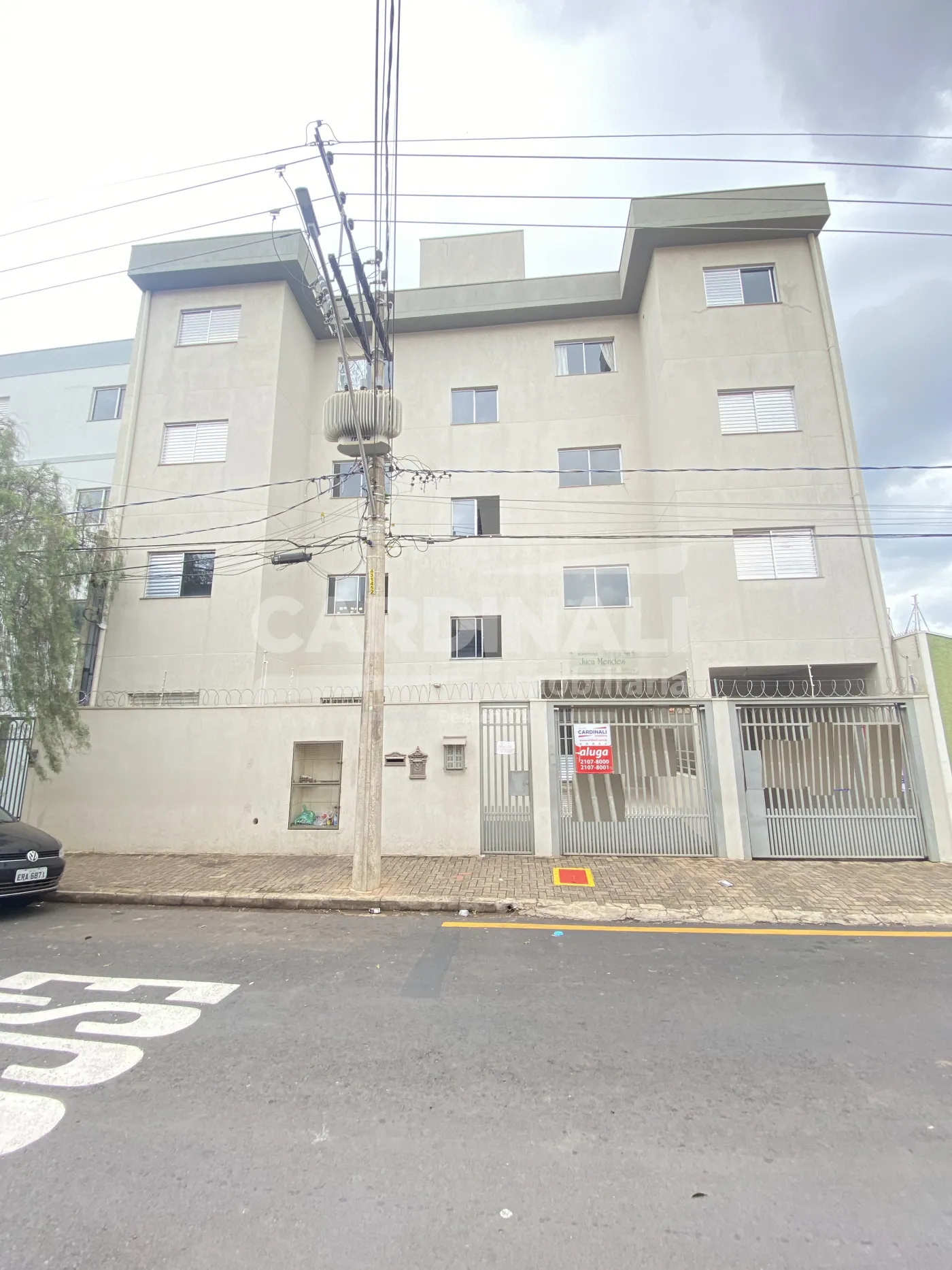 Alugar Apartamento / Padrão em São Carlos R$ 1.223,00 - Foto 1