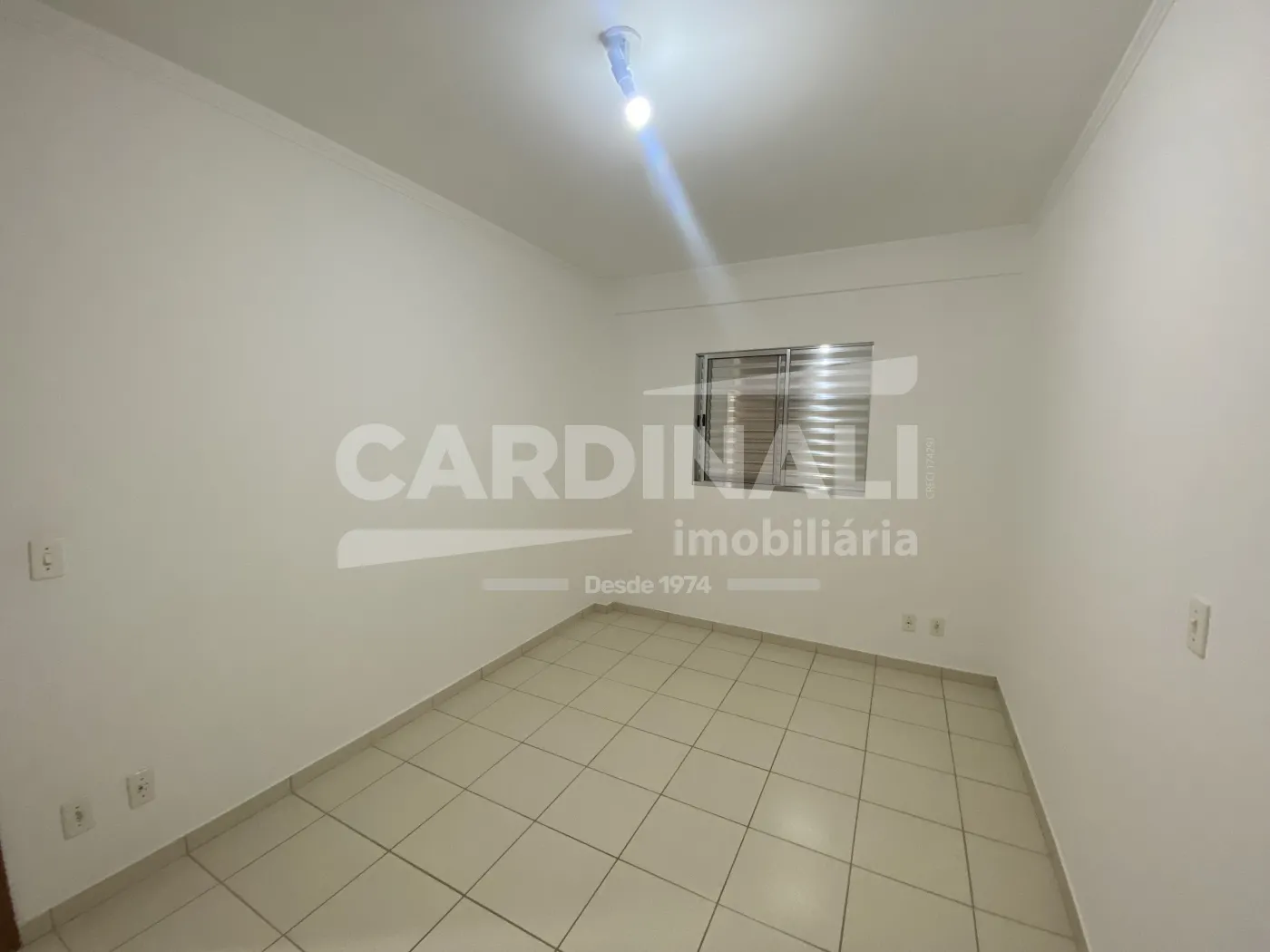 Alugar Apartamento / Padrão em São Carlos R$ 1.223,00 - Foto 2