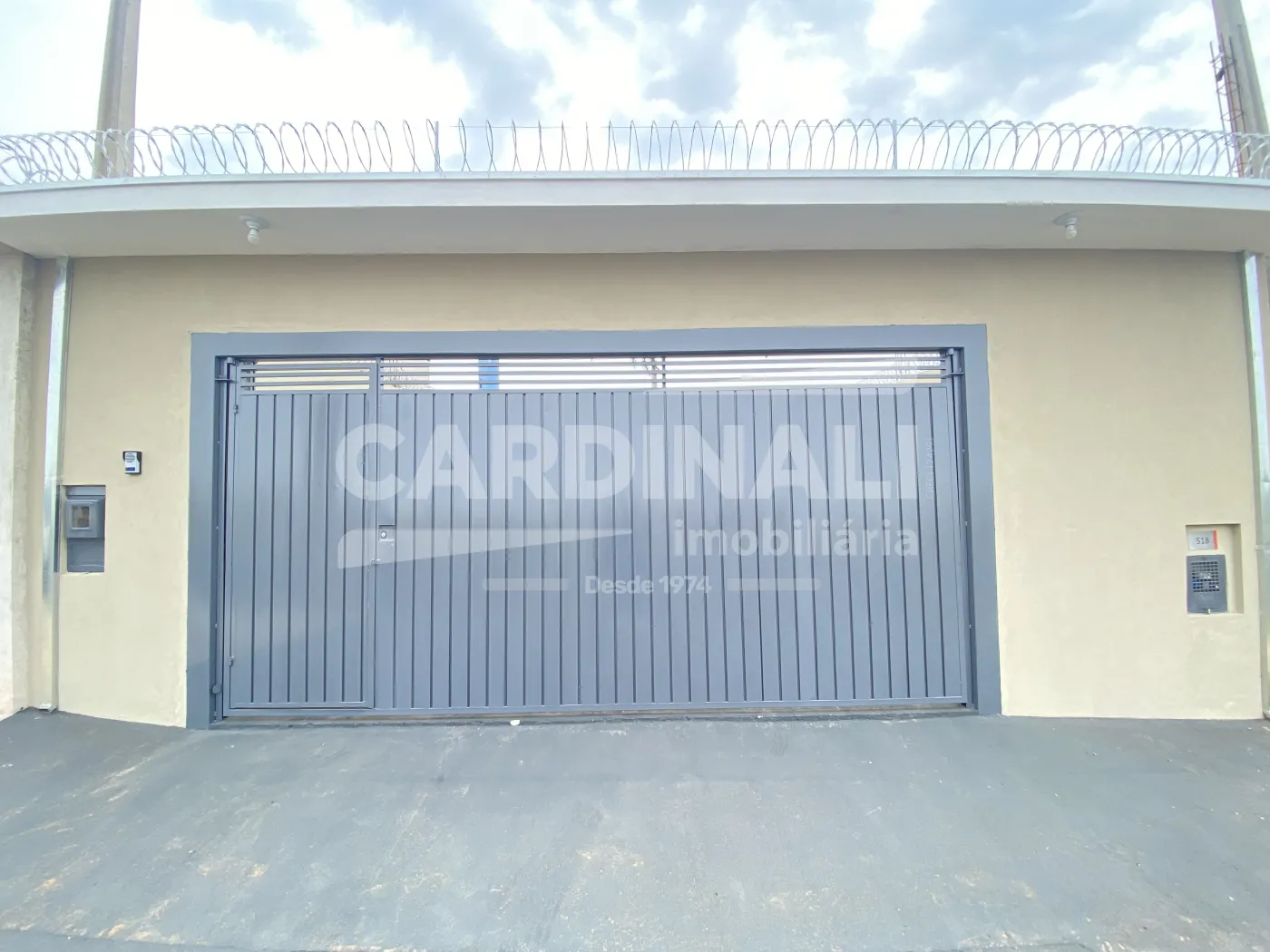 Casa / Padrão em São Carlos Alugar por R$1.334,00