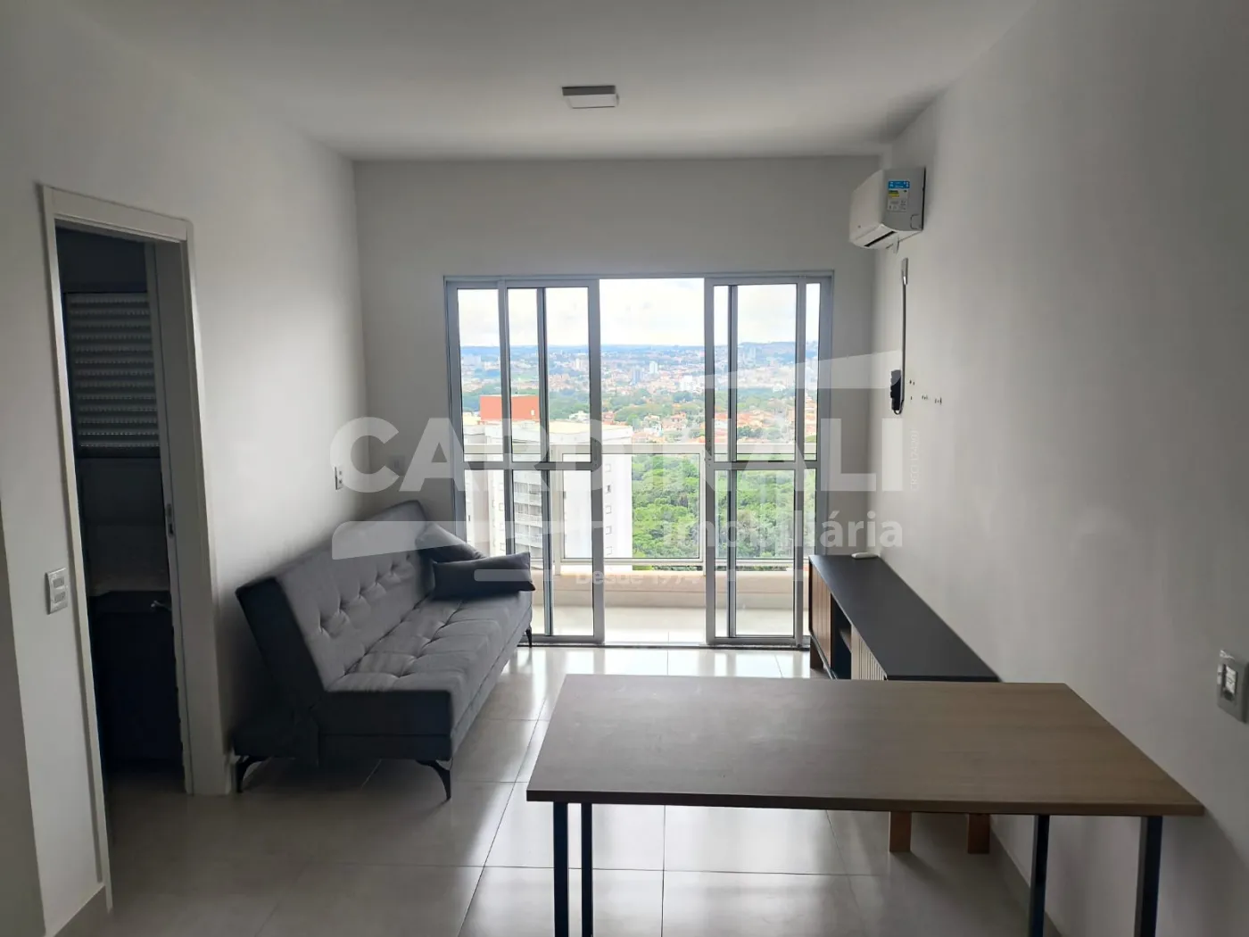 Alugar Apartamento / Padrão em São Carlos R$ 2.500,00 - Foto 1