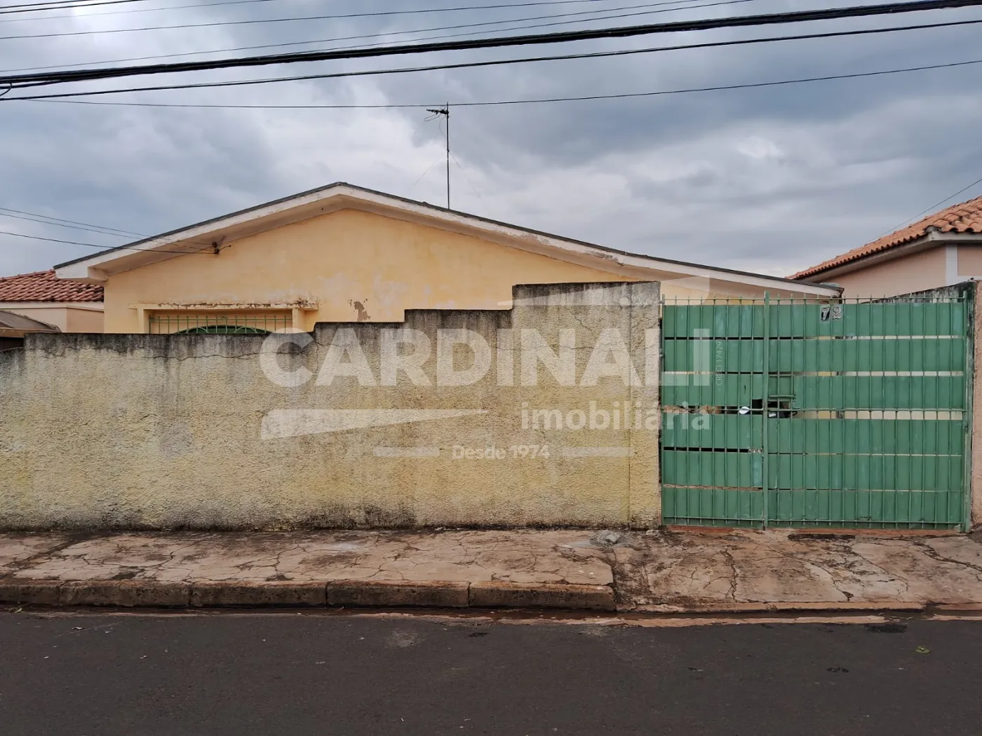 Comprar Casa / Padrão em Araraquara R$ 190.000,00 - Foto 1