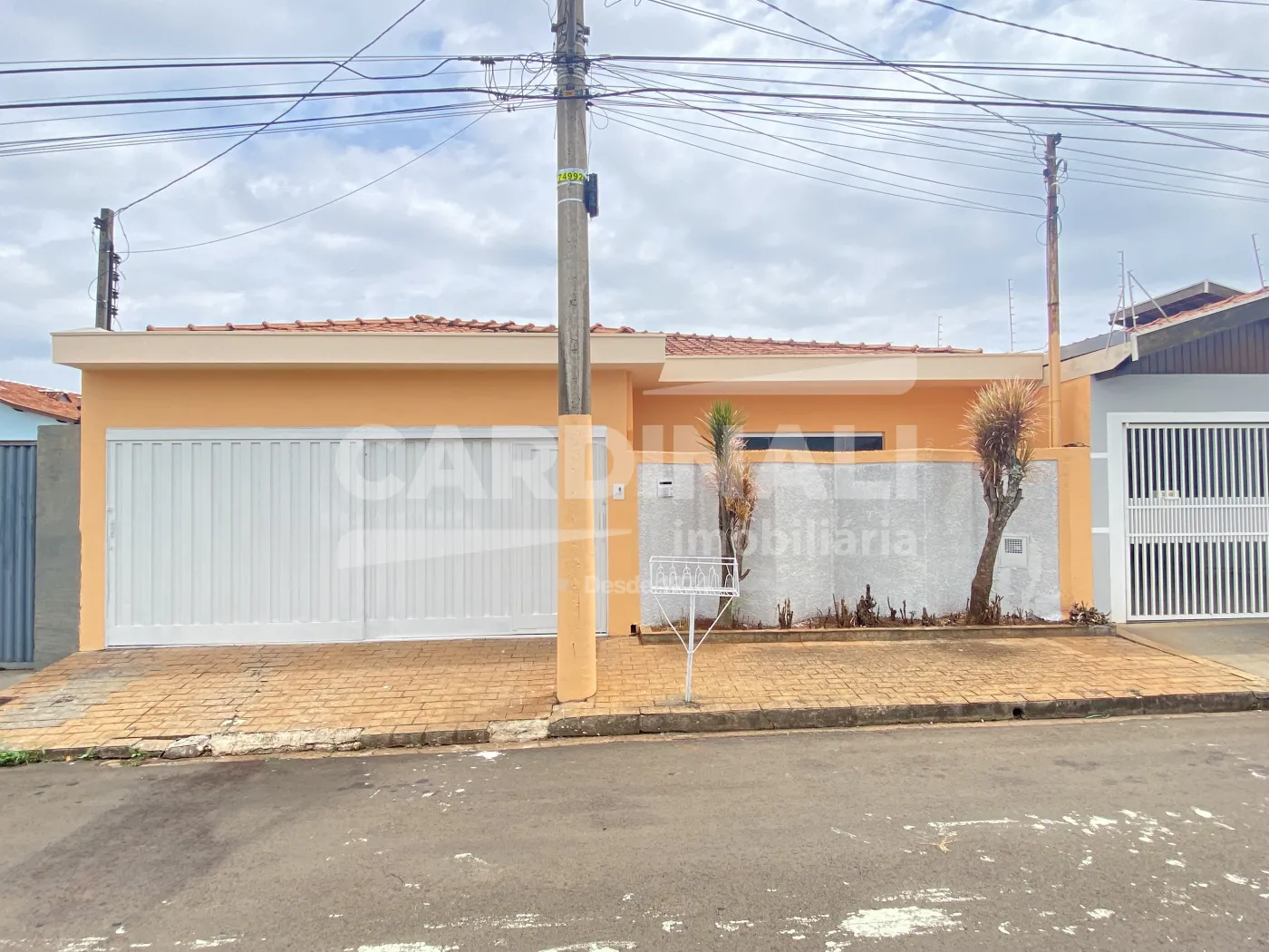 Casa / Padrão em São Carlos Alugar por R$5.556,00