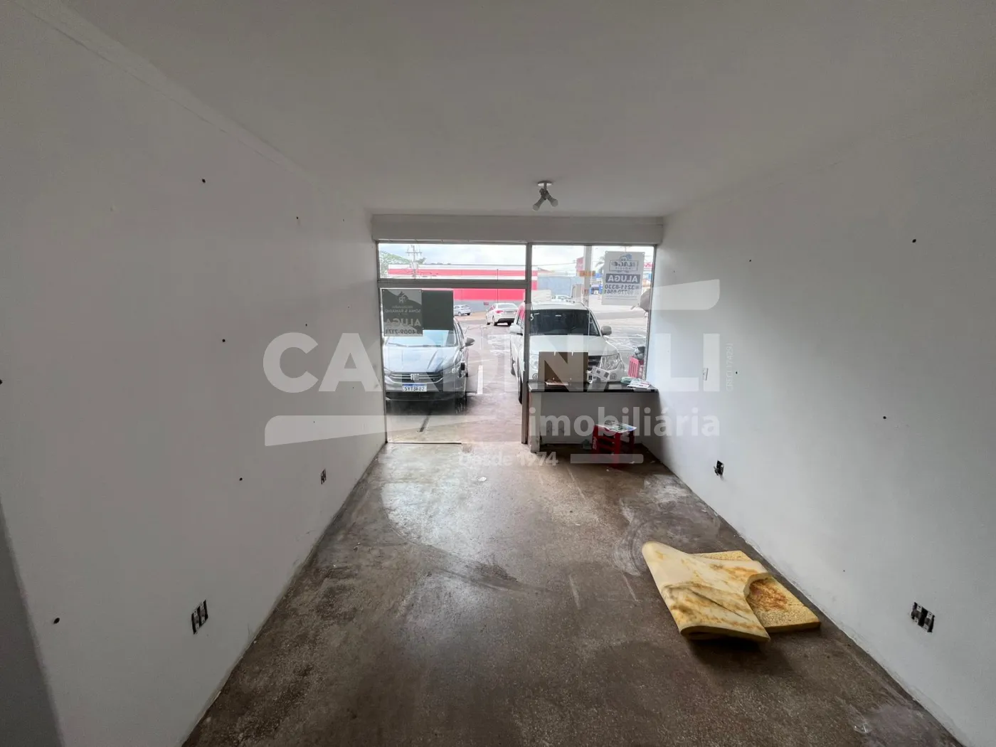 Comercial / Sala em Ribeirão Preto Alugar por R$2.500,00
