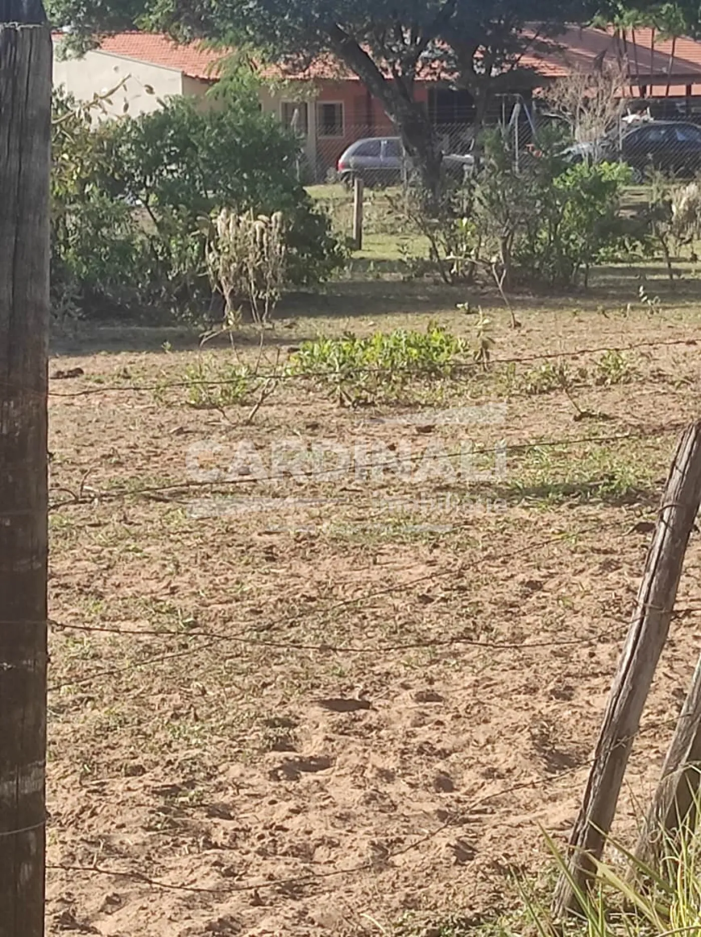 Terreno / Padrão em São Carlos , Comprar por R$350.000,00