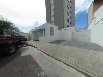 Apartamento / Padrão em São Carlos Alugar por R$2.223,00