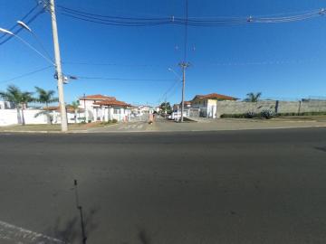 Apartamento / Padrão em São Carlos 