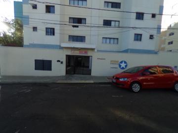 Alugar Apartamento / Padrão em São Carlos. apenas R$ 181.000,00