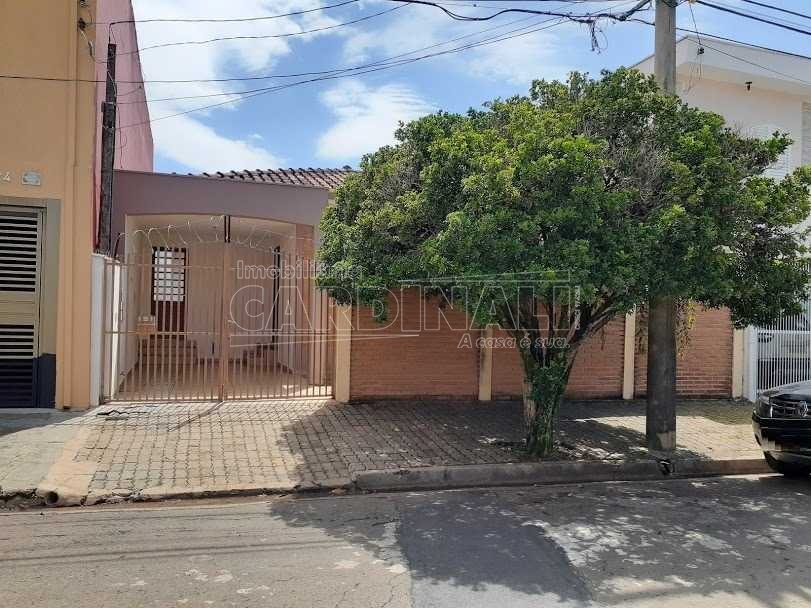 Alugar Casa / Padrão em São Carlos. apenas R$ 410.000,00