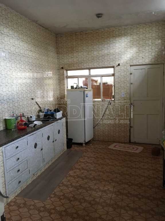 Alugar Casa / Padrão em São Carlos. apenas R$ 692.000,00