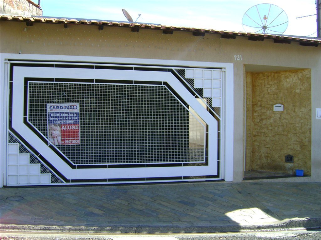 Alugar Casa / Padrão em São Carlos. apenas R$ 923,00