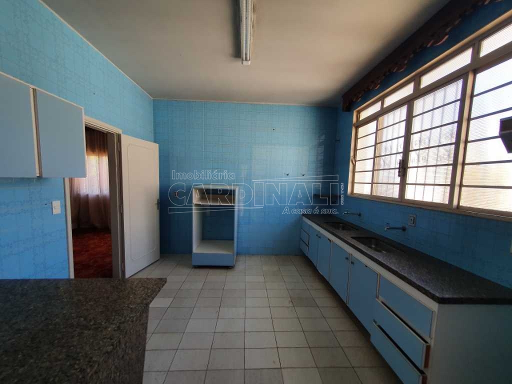 Alugar Casa / Padrão em São Carlos. apenas R$ 4.500,00