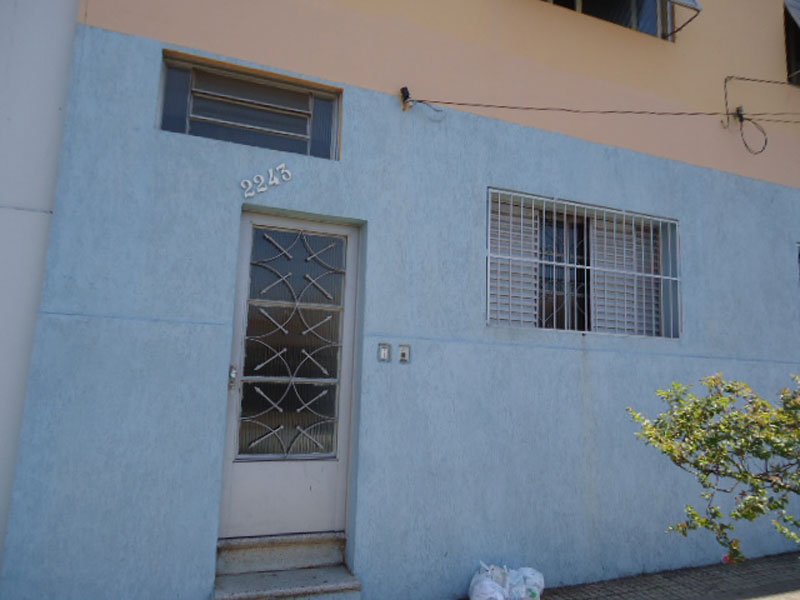 Alugar Apartamento / Kitchnet sem Condomínio em São Carlos. apenas R$ 750,00