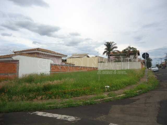 Alugar Terreno / Padrão em São Carlos. apenas R$ 300.000,00