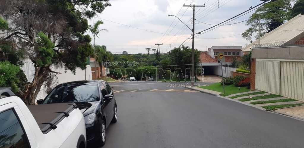 imagem 2 - Casa com 4 dormitórios e 2 suítes, com piscina no Parque Santa Mônica próxima ao Hospital Santa Casa em São Carlos imagem 2 - Casa com 4 dormitórios e 2 suítes, com piscina no Parque Santa Mônica próxima ao Hospital Santa Casa em São Carlos