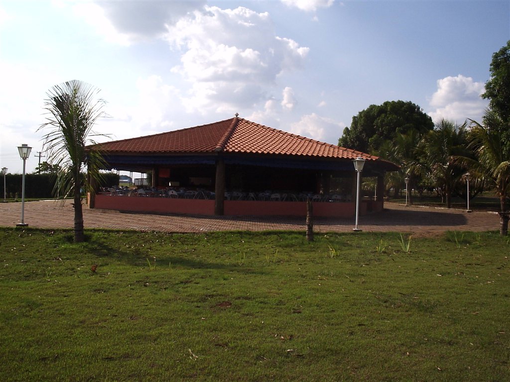 Chácara no Jardim Jockei Club A em São Carlos