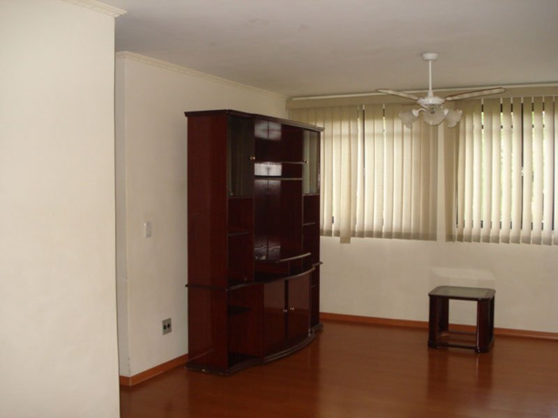 Apartamento com 3 dormitórios no Jardim Jockei Club A próximo ao Hotel The Hill Executive em São Carlos