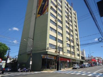 Alugar Comercial / Sala / Salão com Condomínio em São Carlos. apenas R$ 667,00