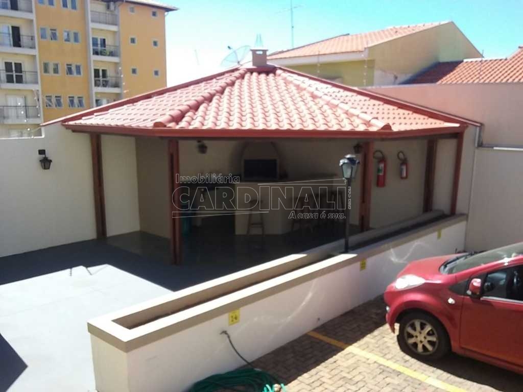 Alugar Apartamento / Padrão em São Carlos. apenas R$ 165.000,00