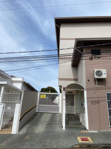 Alugar Apartamento / Padrão em São Carlos. apenas R$ 900,00