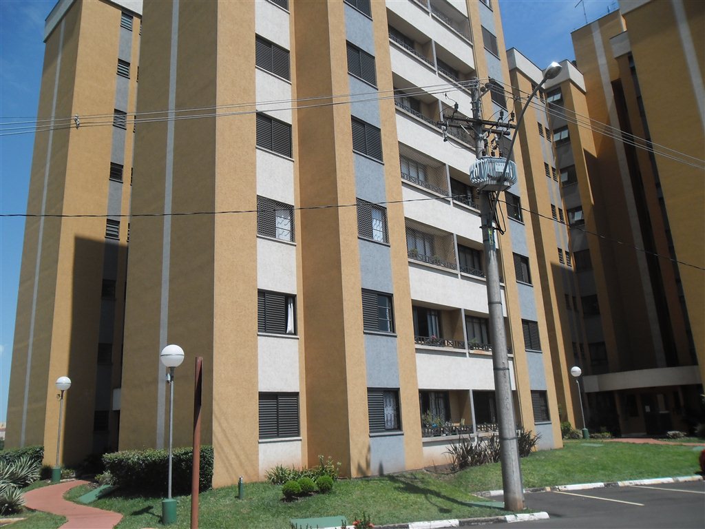 apartamento de dois dormitórios próximo ao Shopping Igatemi.