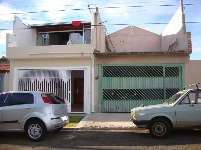 Alugar Casa / Padrão em São Carlos. apenas R$ 477.000,00