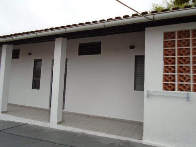 Alugar Casa / Padrão em São Carlos. apenas R$ 924,50