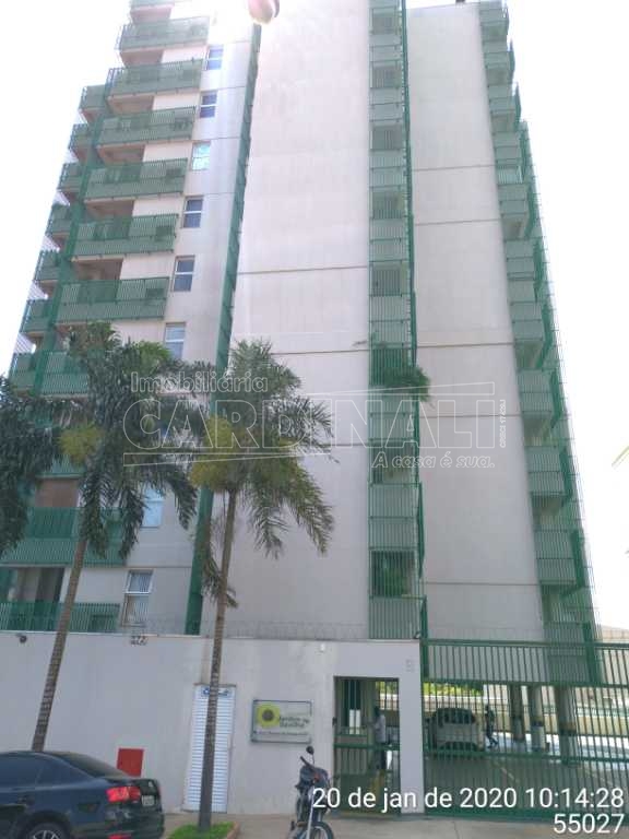 Alugar Apartamento / Padrão em São Carlos. apenas R$ 890,00