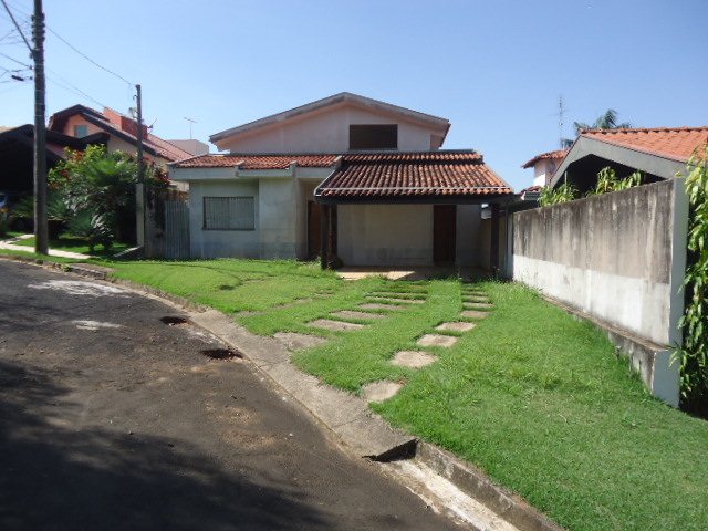 Alugar Casa / Condomínio em São Carlos. apenas R$ 692.000,00
