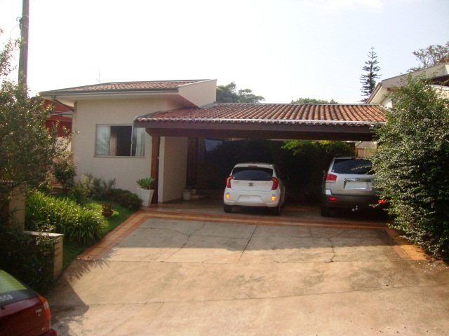 Alugar Casa / Padrão em São Carlos. apenas R$ 1.180.000,00