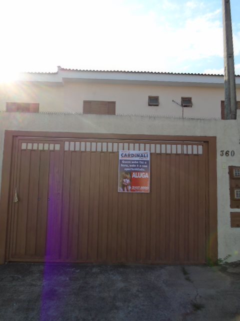 Alugar Casa / Padrão em São Carlos. apenas R$ 1.556,00