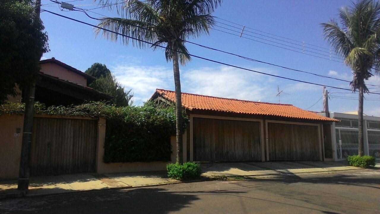 Alugar Casa / Padrão em São Carlos. apenas R$ 1.450.000,00