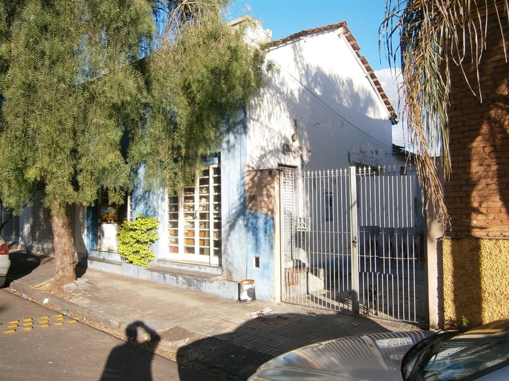 Alugar Casa / Padrão em São Carlos. apenas R$ 530.000,00