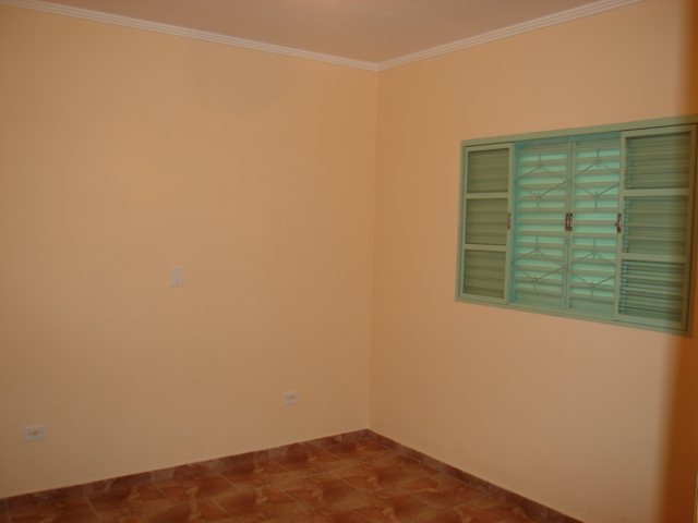 Casa com 2 dormitórios no Jardim Dona Francisca próxima a Unimed em São Carlos