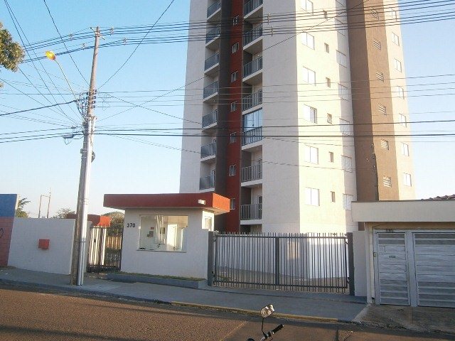 Alugar Apartamento / Padrão em São Carlos. apenas R$ 210.000,00