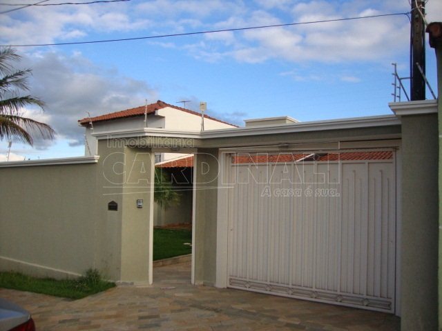 Alugar Casa / Padrão em São Carlos. apenas R$ 2.480,00